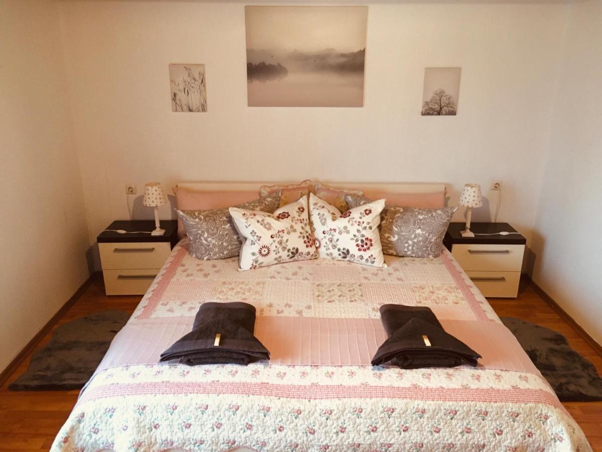 Ferienwohnung „Am Gnaucks Hutberg“ Hohnstein Bagian luar foto