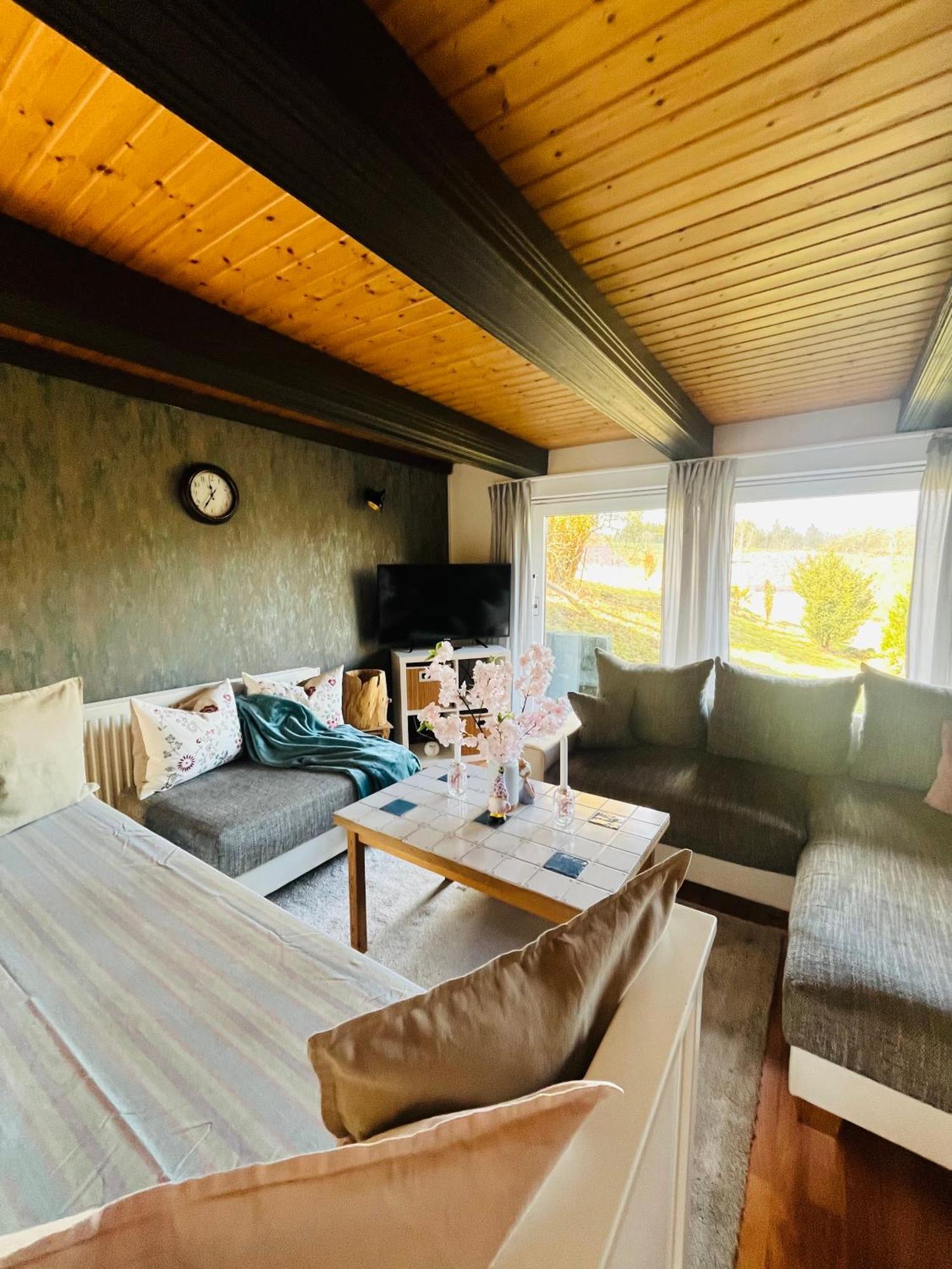 Ferienwohnung „Am Gnaucks Hutberg“ Hohnstein Bagian luar foto